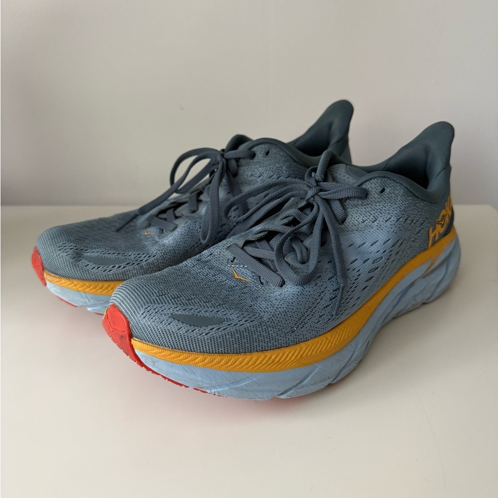 Hoka Women's Clifton 8 Running Shoes - size 10